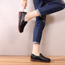 Load image into Gallery viewer, Soft soled women's genuine leather shoes