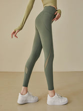 Load image into Gallery viewer, Side Pocket Running High Waist Hip Lifting and Belly Contracting Yoga Pants