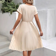 Load image into Gallery viewer, Summer Solid Color Pleated Dress