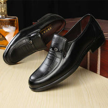 Load image into Gallery viewer, Men Leather Formal Business Shoes
