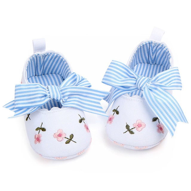 Baby Girl Shoes White Lace Floral Embroidered Soft Shoes - foxberryparkproducts