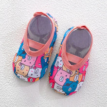 Load image into Gallery viewer, Childs Beach Water Sports Sneakers - foxberryparkproducts