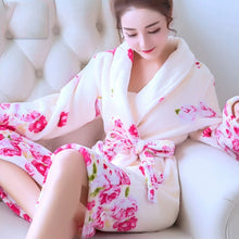 Load image into Gallery viewer, Women Coral Fleece Robe - foxberryparkproducts
