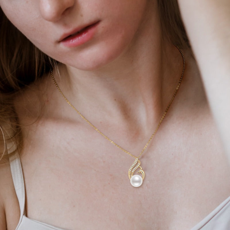 Little Swan White Freshwater Pearl Necklace
