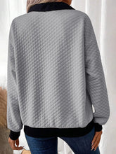 Load image into Gallery viewer, Texture Quarter Button Long Sleeve Sweatshirt
