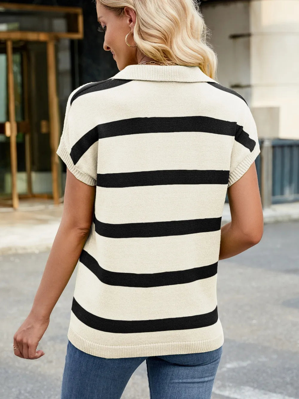Flip collar casual striped knitted sweater vest