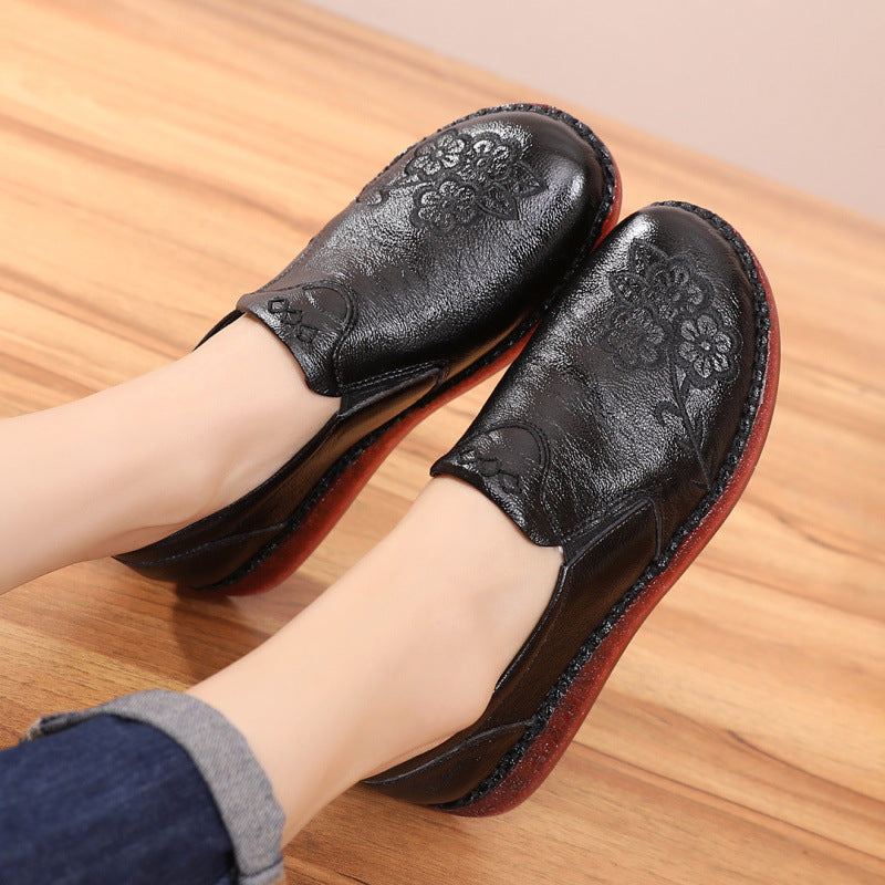 Soft soled women's genuine leather shoes