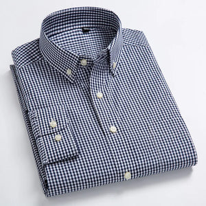 Men's Standard-Fit Long-Sleeve Casual Checked Shirt