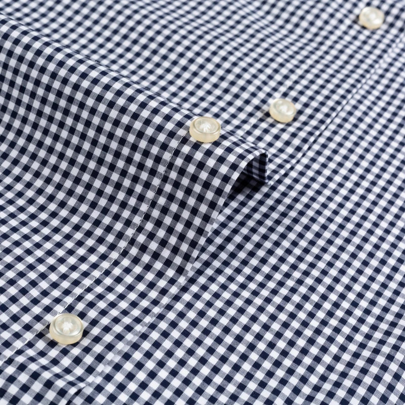 Men's Standard-Fit Long-Sleeve Casual Checked Shirt