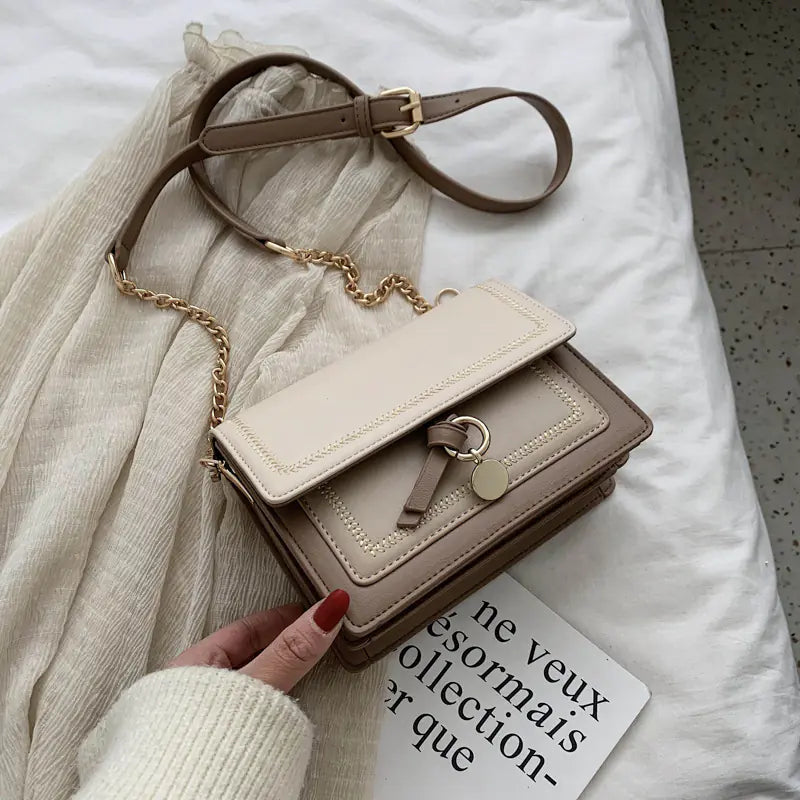 Women's Fashionable Crossbody Bag - Trendy Square Style