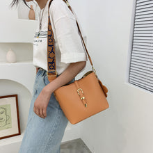 Load image into Gallery viewer, Wide Shoulder Strap Crossbody Bag
