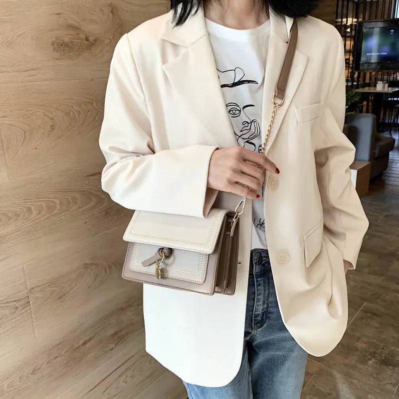 Women's Fashionable Crossbody Bag - Trendy Square Style