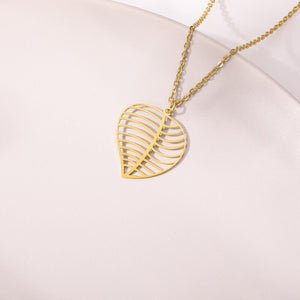 Necklace  Dainty Big Leaf Pendant                                         ID  A112 - 1146 - foxberryparkproducts