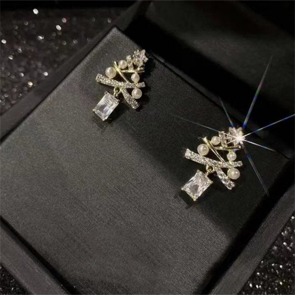 2022 New Zircon Christmas Tree Earrings for Women Shiny Rhinestone Snowflake Stud Earring Fashion Jewelry New Year Gifts - foxberryparkproducts