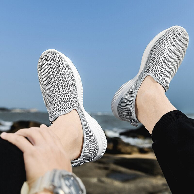 Summer Mesh Men Shoes Lightweight Sneakers - foxberryparkproducts
