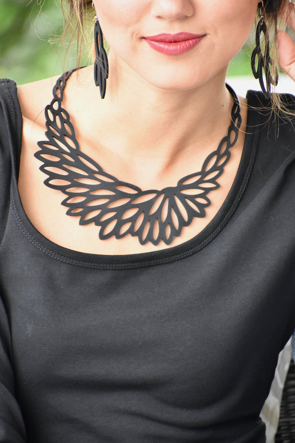 Necklace  Radiant! and Magnificent!          ID  A112 - 1126 - foxberryparkproducts