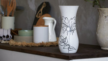 Load image into Gallery viewer, Glass vase 8268/260/sh220 - foxberryparkproducts
