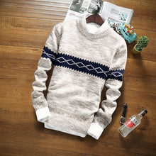 Load image into Gallery viewer, Fabio Knit Sweater - foxberryparkproducts
