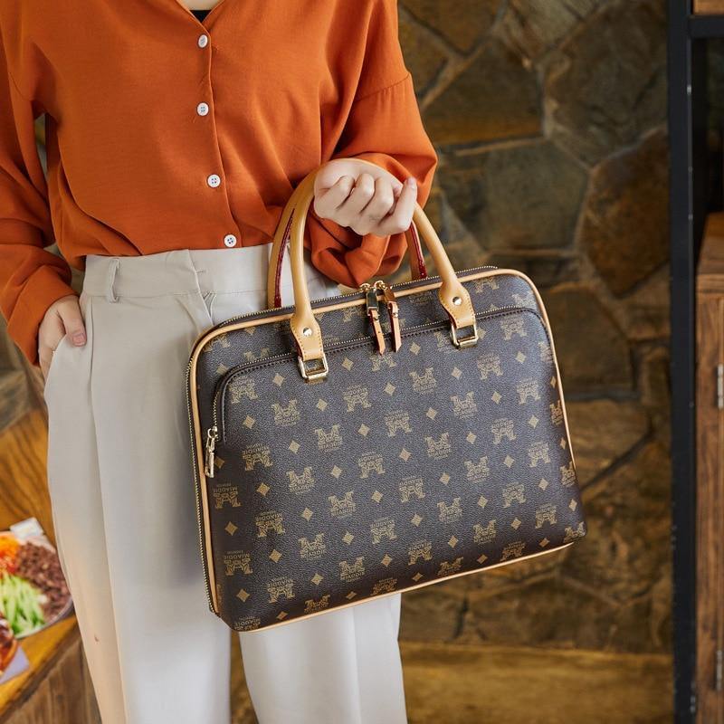 Fashionable Womens  Leather Laptop 14 Inch Briefcase - foxberryparkproducts