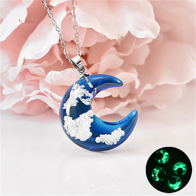 Chic Transparent Resin Rould Ball Moon Pendant Necklace - foxberryparkproducts