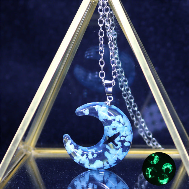 Chic Transparent Resin Rould Ball Moon Pendant Necklace - foxberryparkproducts
