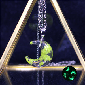 Chic Transparent Resin Rould Ball Moon Pendant Necklace - foxberryparkproducts