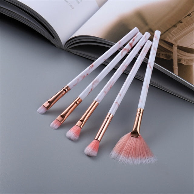 Wonderful Soft Makeup Brushes - foxberryparkproducts